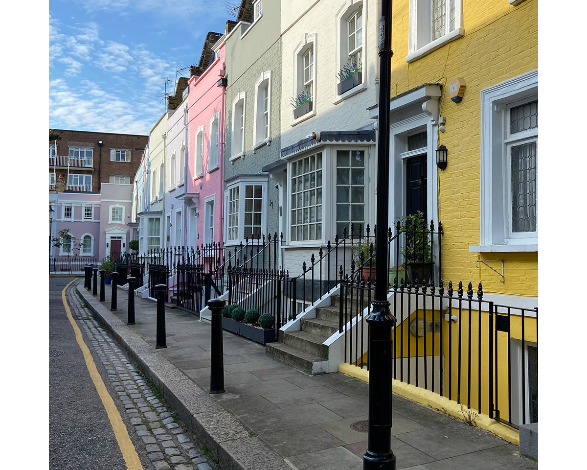 Colourful housefronts on Bywater Street in Chelsea